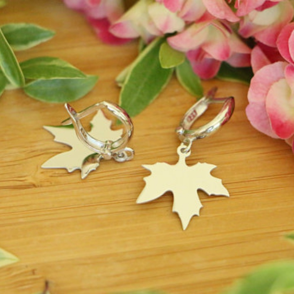925 Sterling Silver Maple Leaf Dangle Earrings - Picture 4 of 7